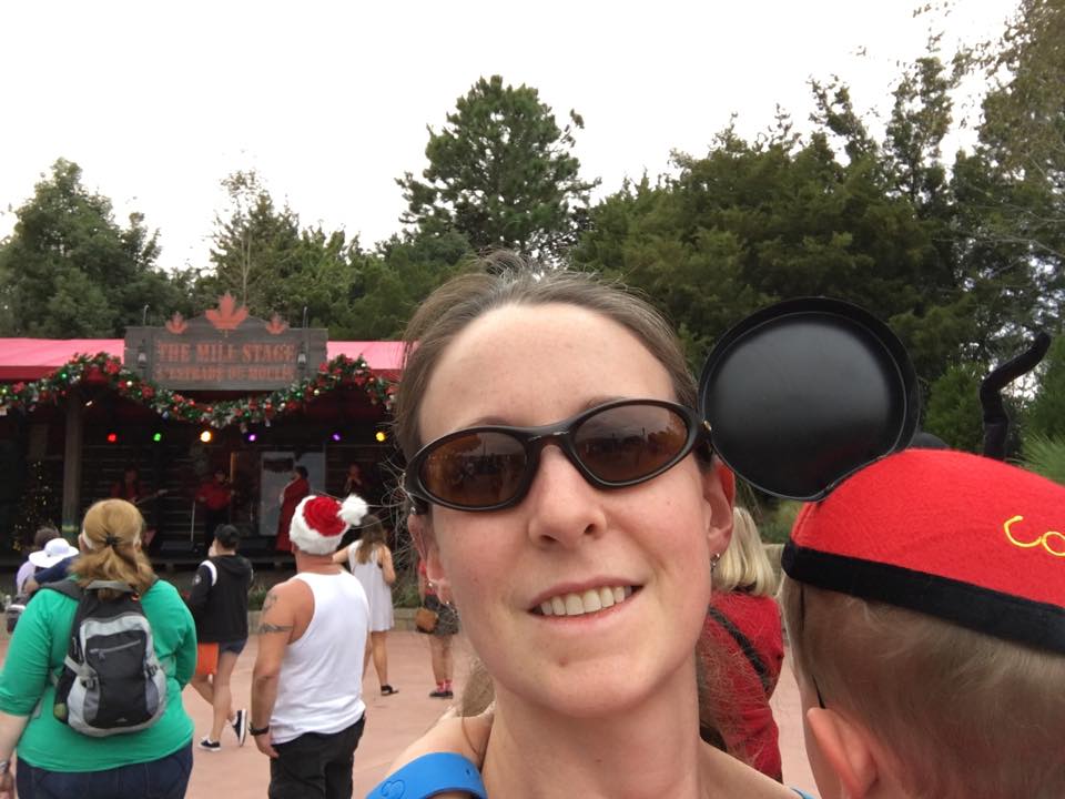 Lindsay Maguire White‎